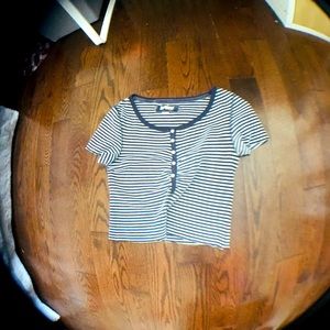 Cute cropped aerie striped top!
